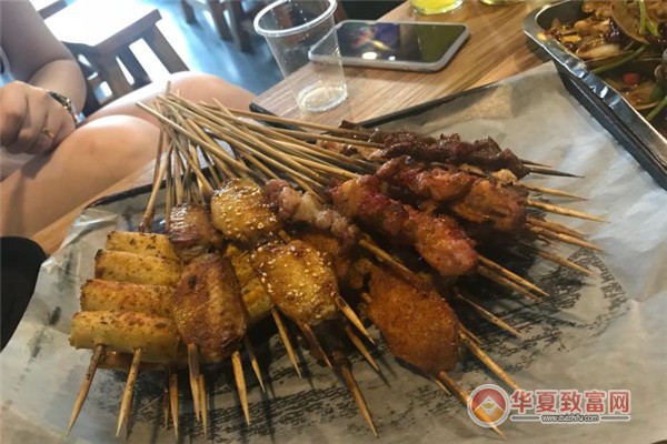 108匠众创烧烤加盟